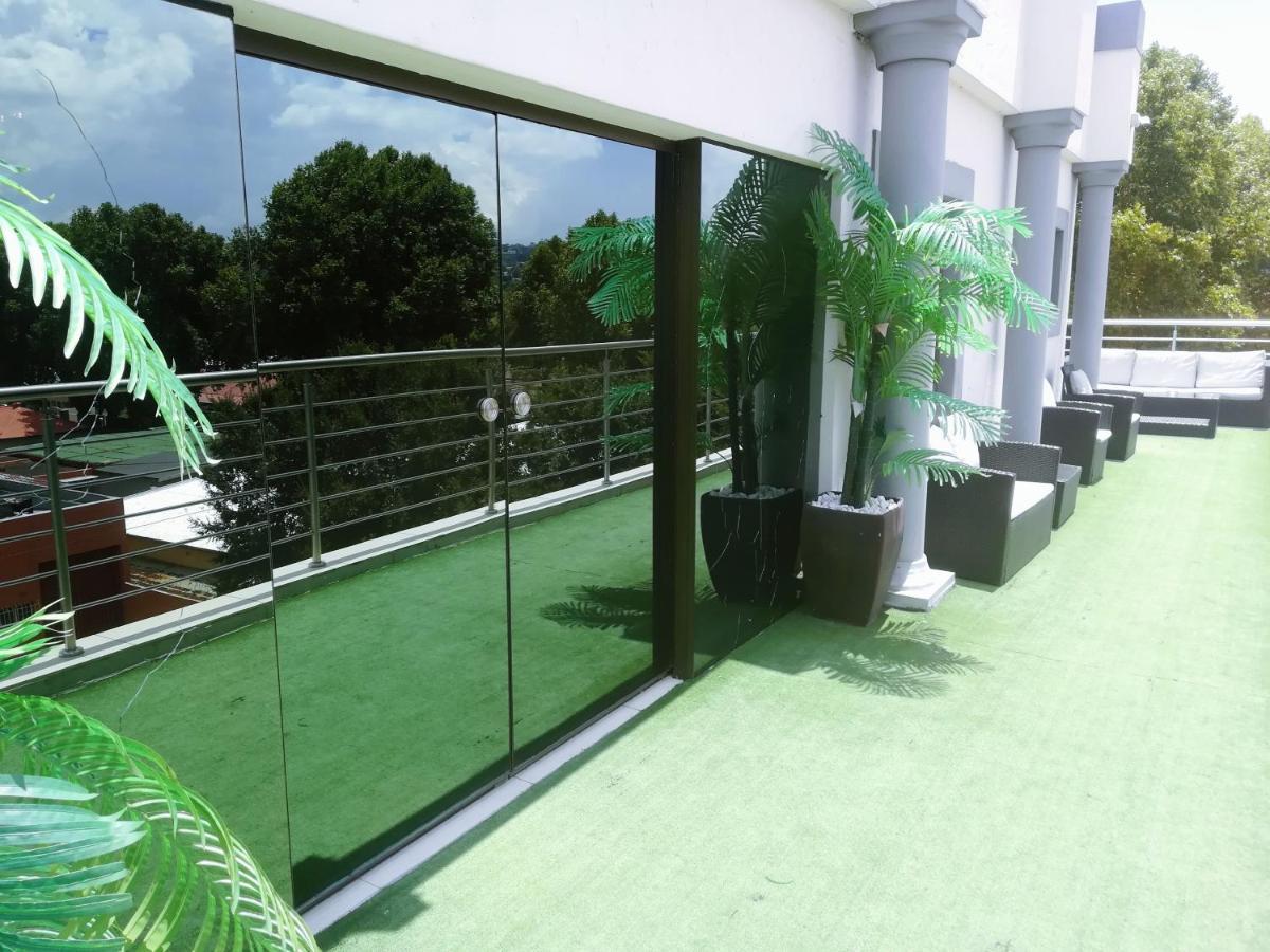 יוהנסבורג Garden Top Hotel מראה חיצוני תמונה