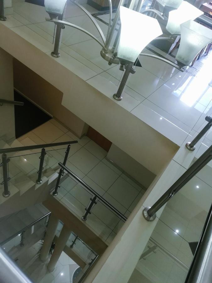 יוהנסבורג Garden Top Hotel מראה חיצוני תמונה
