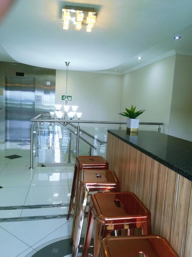 יוהנסבורג Garden Top Hotel מראה חיצוני תמונה