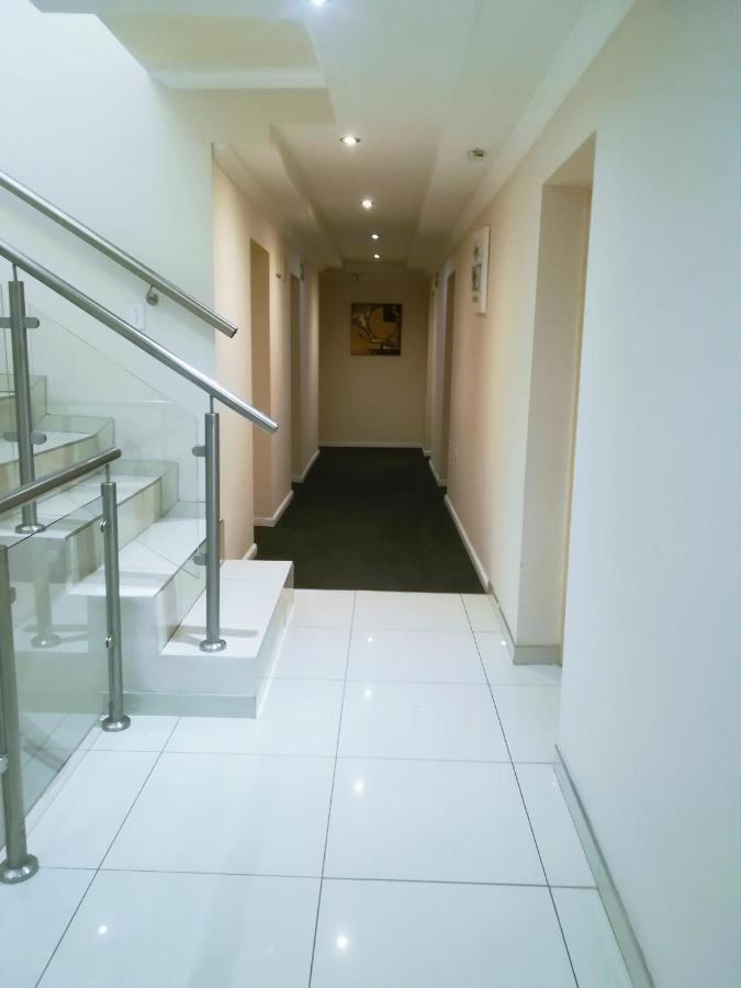 יוהנסבורג Garden Top Hotel מראה חיצוני תמונה